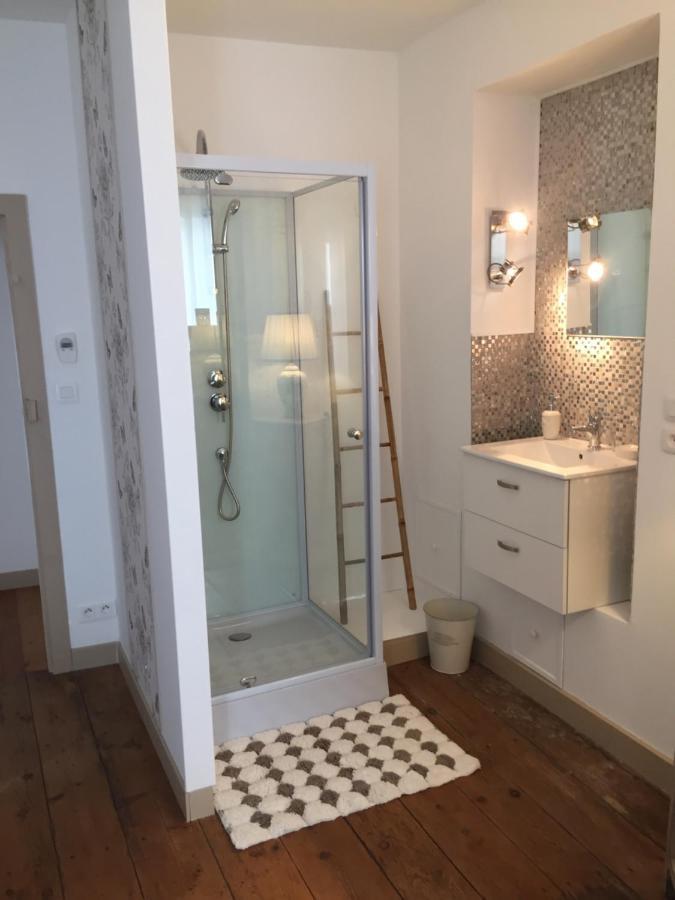 Bed and Breakfast De Charme Et D'Eau Saint-Savinien Esterno foto